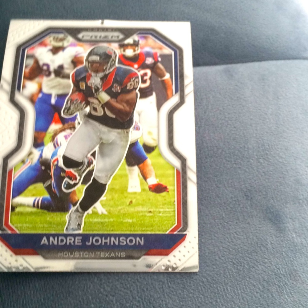 A card - Picture 1 of 1